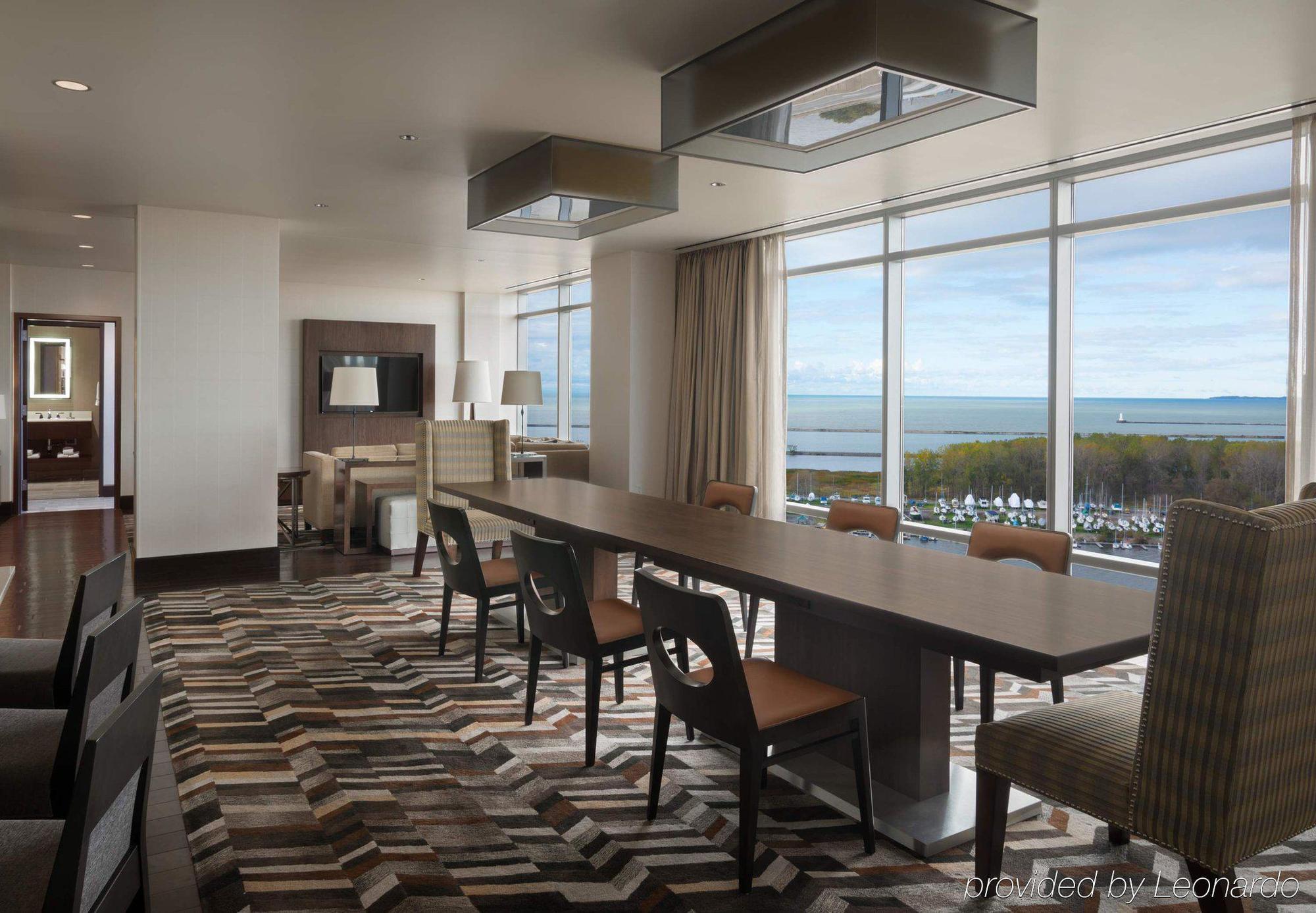 Buffalo Marriott At Lecom Harborcenter Exterior foto